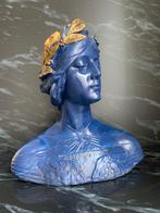 naar Emilio Fiaschi - sculptuur, Buste van Jonge Vrouw -