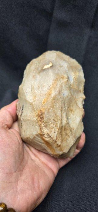 . Prehistorie Neolithisch ruw stuk - Handbijl - (biface) uit, Antiek en Kunst, Antiek | Overige Antiek