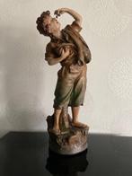 sculptuur, Le temps des cerises - 53 cm - polychroom gips -