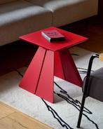 Johannes Hironimus - Bijzettafel - Ash, Gelakt, robijnrood