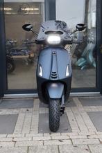 Vespa Sprint E4 45k/h Custom Opaco Blue met black pakket, Fietsen en Brommers, Scooters | Vespa, Overige modellen, Maximaal 45 km/u