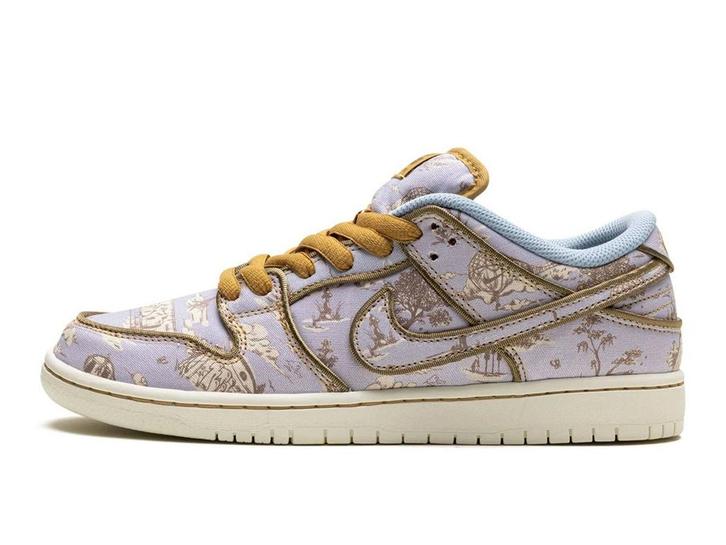 Nike Dunk Low SB Premium City of Style - Maat 42.5 EU, Kleding | Heren, Schoenen, Ophalen of Verzenden