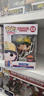 Funko - Funko Pop Funko Pop Dustin #828 Signed by Gaten, Verzamelen, Nieuw