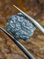 Blauwe natuurlijke ruwe diamant. 5,20 karaat. Kleine