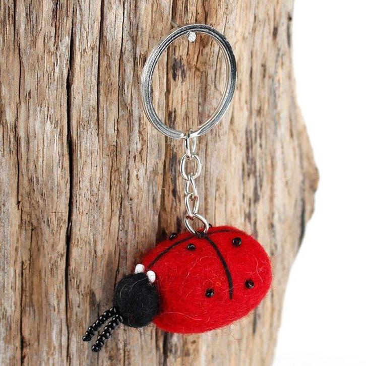 Vilten sleutelhanger lieveheersbeestje - 5cm NIEUW, Verzamelen, Sleutelhangers, Nieuw, Ophalen of Verzenden