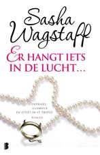 Er hangt iets in de lucht... 9789022562871 Sasha Wagstaff, Verzenden, Gelezen, Sasha Wagstaff