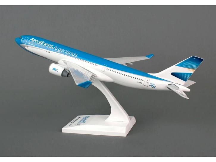 Schaal 1:200 Skymarks SKR782 Airbus A330-200 Aerolineas L..., Hobby en Vrije tijd, Modelbouw | Vliegtuigen en Helikopters, Nieuw