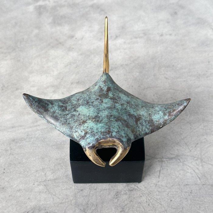 sculptuur, NO RESERVE PRICE - Sculpture Manta Ray on a Base, Antiek en Kunst, Kunst | Designobjecten