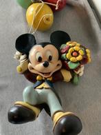 Disney - Beeldje - Mickey Mouse hangend aan ballonnen -, Nieuw