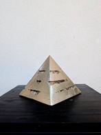 Lorenzo Favaron - TRASCENT, Piramide (dimore dorate)