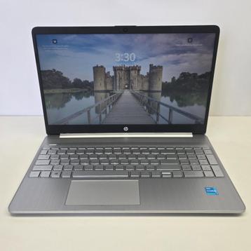 HP 15s fq2930nd Laptops 512GB i3 Incl. Lader | Nette Staat beschikbaar voor biedingen