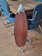 Serveerset voor vis - visplank, zalm, forel, vis banket -