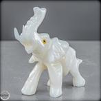 Exclusieve Calcit-Elefanten Kracht, gratie en licht verenigd