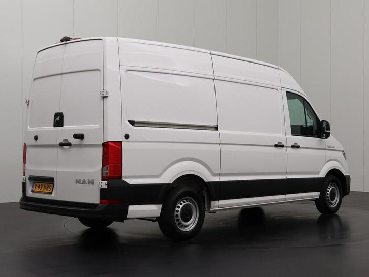 Volkswagen Crafter Bestelbus L3 H3 2024 Diesel Automaat, Auto's, Volkswagen, Te koop, Zwart, Automaat, Financial lease, BTW verrekenbaar