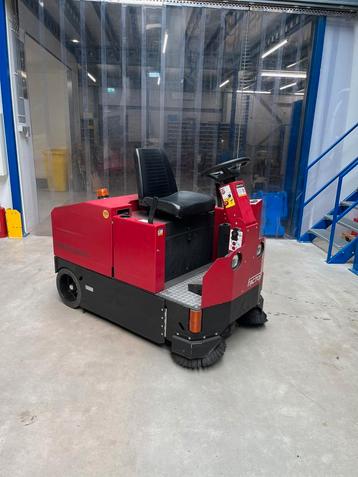 De beste veegmachine uit zijn klasse! Factorycat TR gebruikt beschikbaar voor biedingen