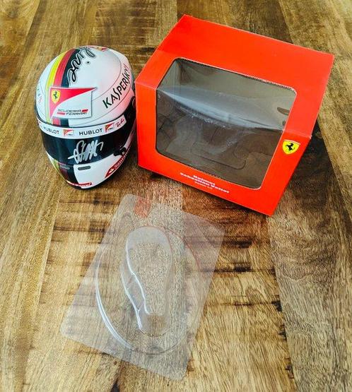 Ferrari - Formule 1 - Sebastian Vettel - 2017 - 1:2 Scale, Verzamelen, Automerken, Motoren en Formule 1