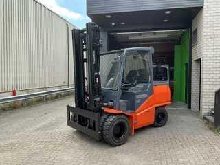 Heftruck Toyota, 8FBMHT85, Oranje, bouwjaar 2011, Zakelijke goederen, Machines en Bouw | Heftrucks en Intern transport