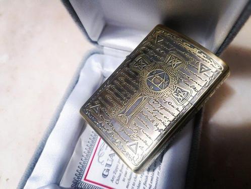 Zippo, CRUX SACRA Full Brass - Religious Special Edition -, Verzamelen, Rookartikelen, Aanstekers en Luciferdoosjes