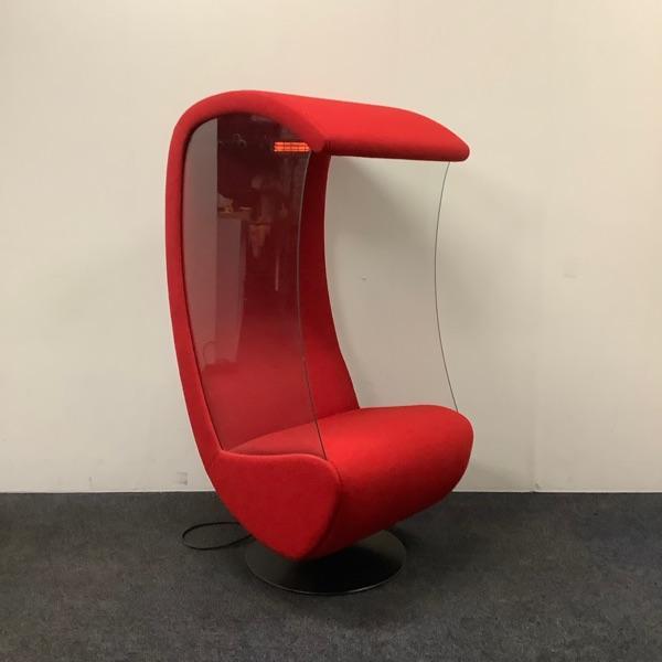 akoestische belstoel met glazen zijwanden en elektra punt,, Huis en Inrichting, Stoelen, Eén, Zwart, Gebruikt, Stof, Ophalen of Verzenden