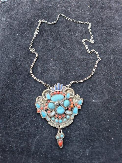 Amulet hanger met ketting - Tibet (Zonder Minimumprijs), Antiek en Kunst, Kunst | Niet-Westerse kunst