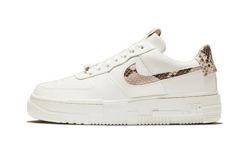 Nike Air Force 1 Low Pixel Snakeskin - maat 40.5 (Sneakers), Kleding | Dames, Schoenen, Sneakers of Gympen, Nieuw, Verzenden