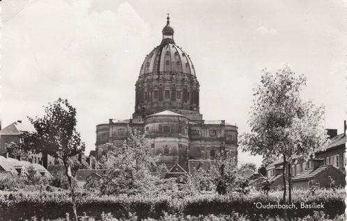 OUDENBOSCH - Basiliek, Verzamelen, Ansichtkaarten | Nederland, Verzenden