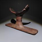 Oud-Egyptisch Hout Hoofdsteun. Nieuwe Rijk, 1550 - 1070