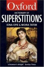 A Dictionary of superstitions by Iona Opie Moira Tatem, Verzenden, Gelezen, Moira Tatem, Iona Opie