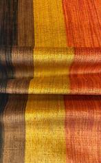 Prachtig fluwelen satijn met brede verticale strepen