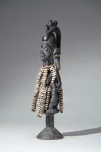 Een houten beeldhouwwerk - Eshu - Yoruba - Nigeria (Zonder, Antiek en Kunst, Kunst | Niet-Westerse kunst