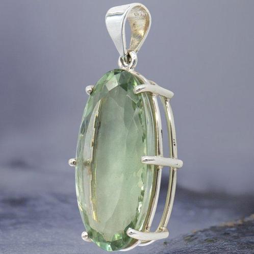 Prasioliet, een zeldzame groene kwartssoort. Elegante, Verzamelen, Mineralen en Fossielen