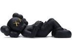 Kaws (1974) - KAWS HOLIDAY JAPAN black · No Reserve