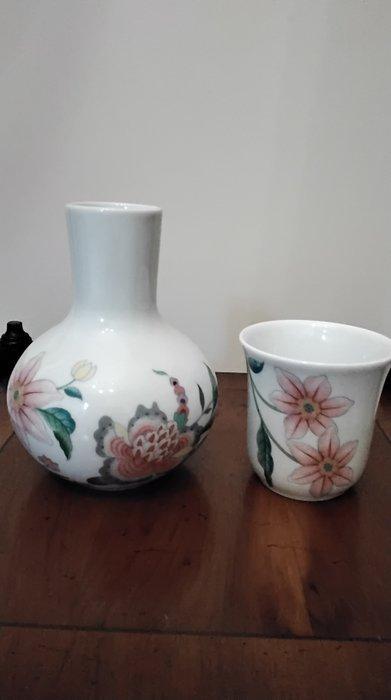 Porcelaine de Paris - Pierre Frey - Fles (2) - Umeko -, Antiek en Kunst, Antiek | Glas en Kristal