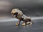 Beeld, Handmade Lion Bronze 25cm - 15 cm - Brons