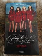 Pretty Little Liars 5 Bedrog- Sara Shepard 9789048858316, Boeken, Verzenden, Gelezen, Sara Shepard