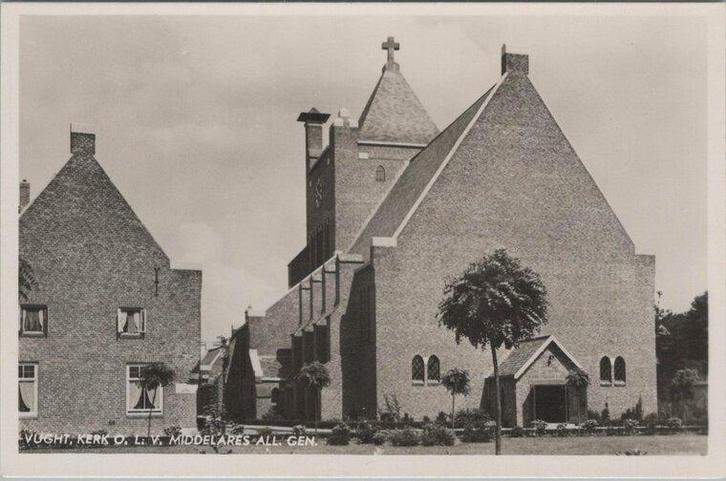 VUGHT - Kerk O. L. V. Middelares All. Gen., Verzamelen, Ansichtkaarten | Nederland, Verzenden