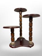 Tafel - Meerdere Niveaus: Elegante Houten Plantentafel met