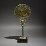 Oud-Egyptisch Brons Mooie Hathor gezichten Spiegel. Late, Verzamelen