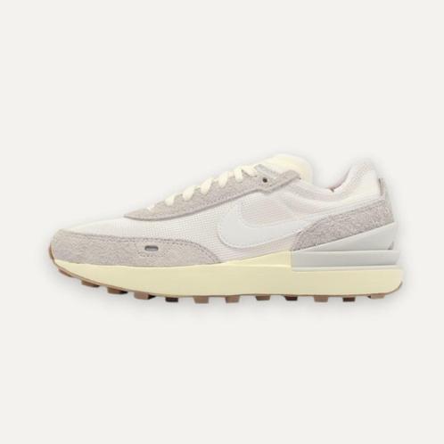 Nike Waffle One Vintage Sail Photon Dust, Kleding | Dames, Schoenen, Sneakers of Gympen, Zo goed als nieuw, Verzenden