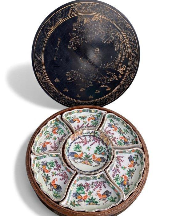 Loiça de Macau - Schaal (8) - Porselein, Bamboe, Antiek en Kunst, Antiek | Meubels | Tafels