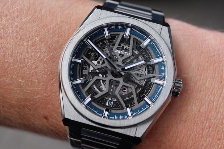 Horloge Zenith Defy Classic 08/2020 Full set, Nette staat, Sieraden, Tassen en Uiterlijk, Horloges | Heren, Overige materialen