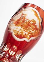 Haida Art Nouveau Faceted- Engraved Ruby Red Glass Vase 1900, Antiek en Kunst, Antiek | Glas en Kristal