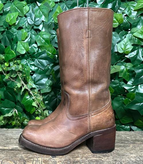 zo goed als nieuw Blokhak Sendra Laars maat 37, Kleding | Dames, Schoenen, Bruin, Zo goed als nieuw, Hoge laarzen, Ophalen of Verzenden