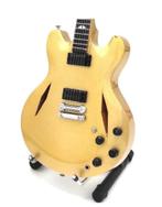 Miniatuur Gibson DG ES-335 gitaar met gratis standaard, Ophalen of Verzenden, Nieuw, Pop, Beeldje of Miniatuur