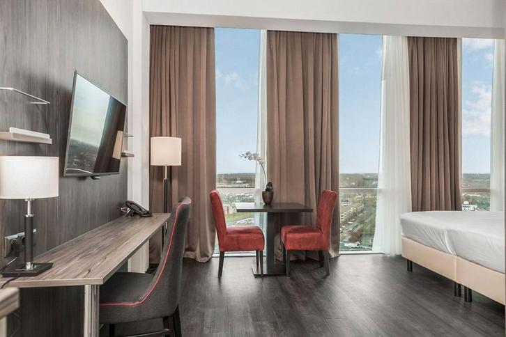 Te huur: Appartement Mandelaplein in Almere, Huizen en Kamers, Huizen te huur, Flevoland, Appartement