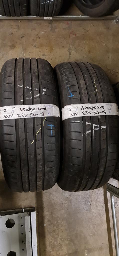 2x 235-50-19 Bridgestone Zomer 5.7mm 50 Per Band 235 50 19, Auto-onderdelen, Banden en Velgen, 19 inch, Zomerbanden, 235 mm, Personenwagen