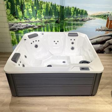 Hotspring HotSpot Propel Alpine White Storm spa