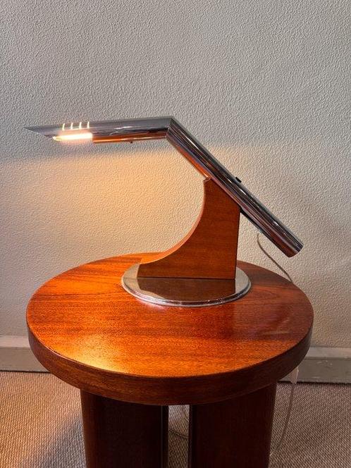 Luis Perez de la Oliva - Tafellamp - Chroom, Hout, Antiek en Kunst, Antiek | Lampen