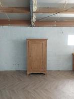 Landelijke klassieke kast, eendeurskast, legkast, linnenkast