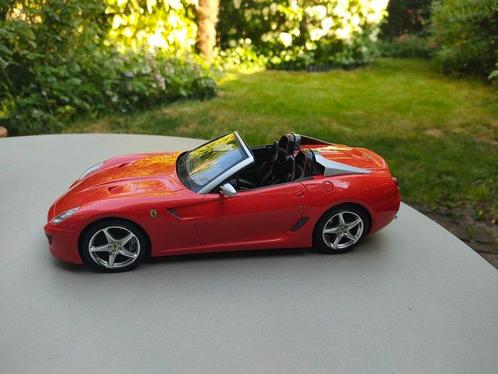BBR 1:18 - Modelauto - Ferrari SA Aperta - Limited edtion, Hobby en Vrije tijd, Modelauto's | 1:5 tot 1:12